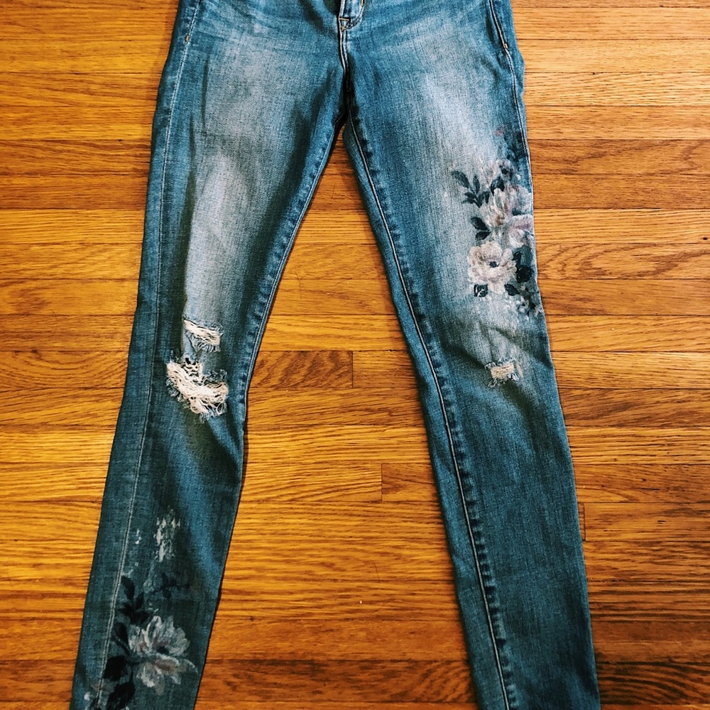 WOMENS Abercrombie and Fitch flower painted jeans